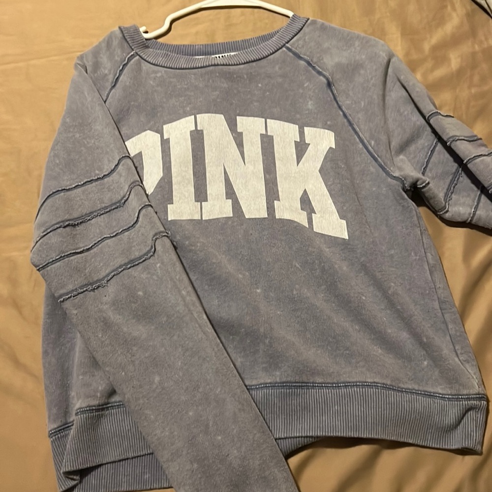 pink sweater
